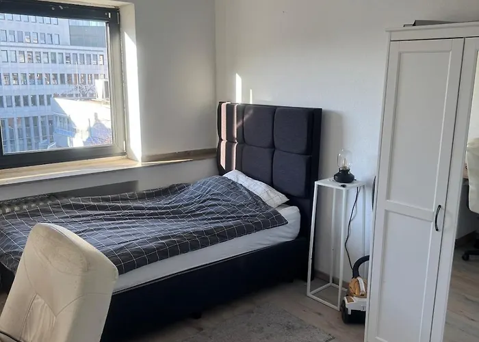 Grosse Am Hbf-vorplatz * Duisburg